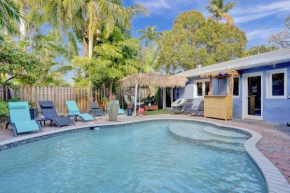 Sexy Grand Studio suite with pool view /hot tub
